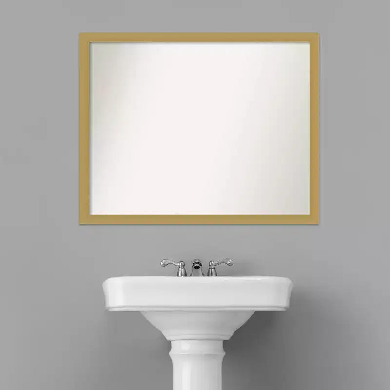 Miroir mural étroit Grace non biseauté, 30" x 24", Or brossé - Amanti Art : Rectangulaire, Mural, Style moderne