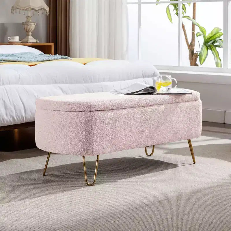 TUYOHW 39 Modern Storage Bench with Faux Fur Upholstered Entryway Bench with Gold Legs End of Bed Bench Ottoman for Living Room, Bedroom