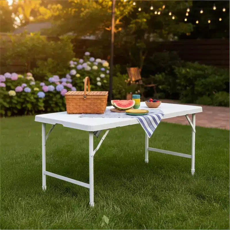 Table pliante portable de 120 cm - Table d'intérieur et d'extérieur robuste d'une capacité de 135 kg pour le camping, le patio, les pique-niques et les événements, noire