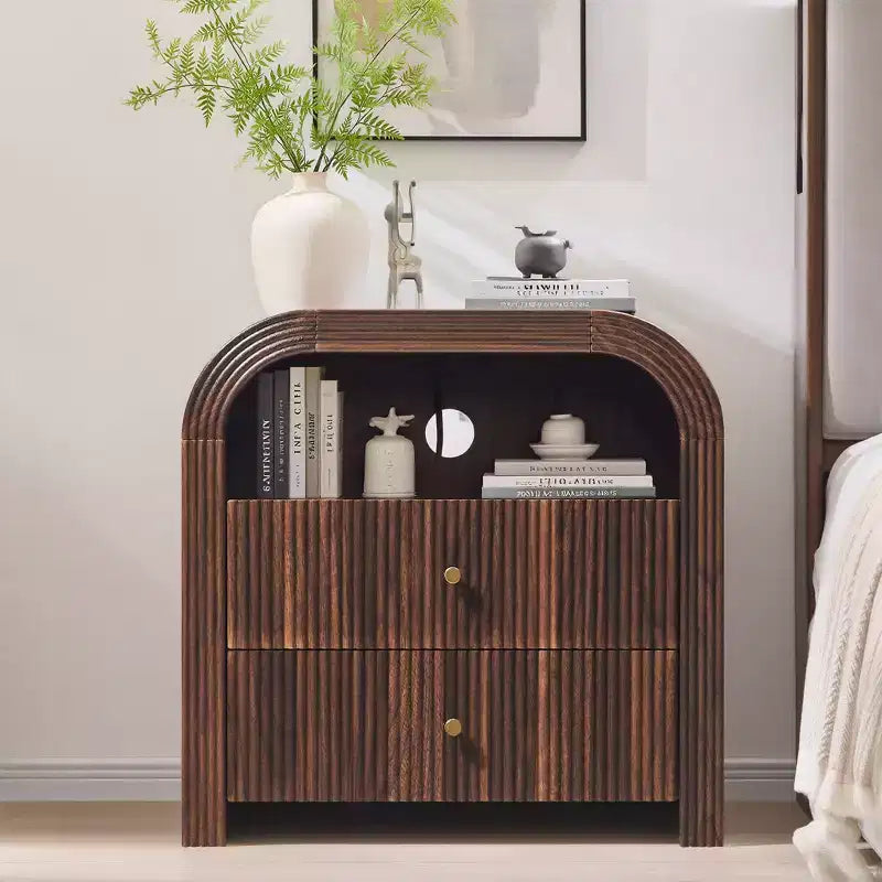 Ensemble de 2 tables de chevet cannelées avec chargement USB, tables d'appoint de 61 cm, 2 tiroirs, coins arrondis, rangement moderne pour chambre ou salon
