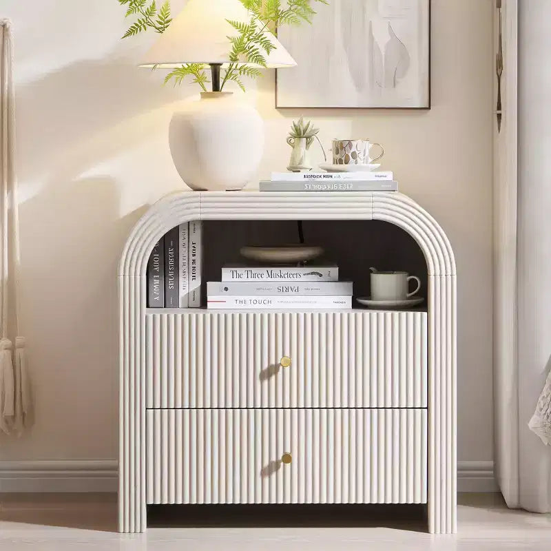 Ensemble de 2 tables de chevet cannelées avec chargement USB, tables d'appoint de 61 cm, 2 tiroirs, coins arrondis, rangement moderne pour chambre ou salon