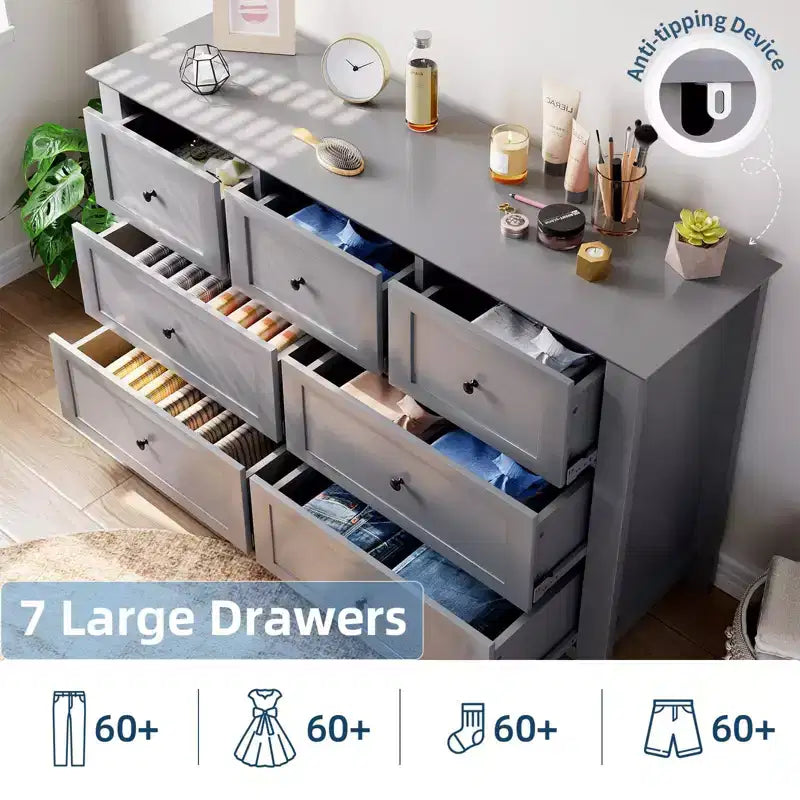 Modern 7-Drawer Wide Dresser with Metal Knobs, Wood Storage Chest for Bedroom, Hallway, or Entryway Organization