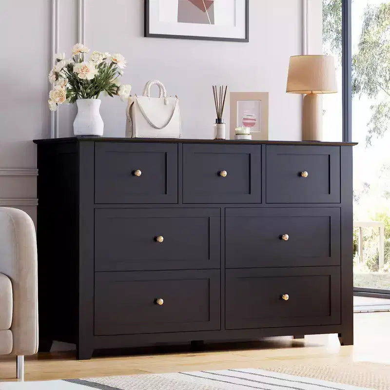 Modern 7-Drawer Wide Dresser with Metal Knobs, Wood Storage Chest for Bedroom, Hallway, or Entryway Organization