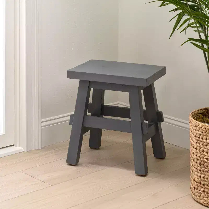 JONATHAN Y Revine 16.9 Rustic Farmhouse Solid Mindi Wood Handcrafted Accent Stool
