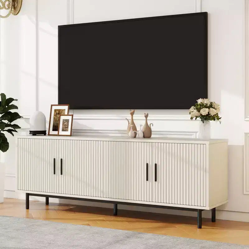 Meuble TV Dyonery 70 cannelé pour téléviseurs jusqu'à 80 pouces, centre de divertissement avec rangement et étagère réglable, console TV moderne pour salon et chambre à coucher