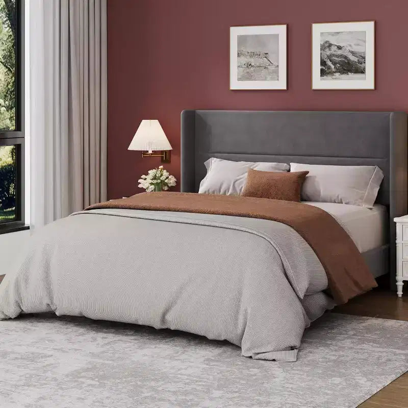 GuatoWave Velvet Upholstered Platform Bed Frame with Tufted Wingback Headboard