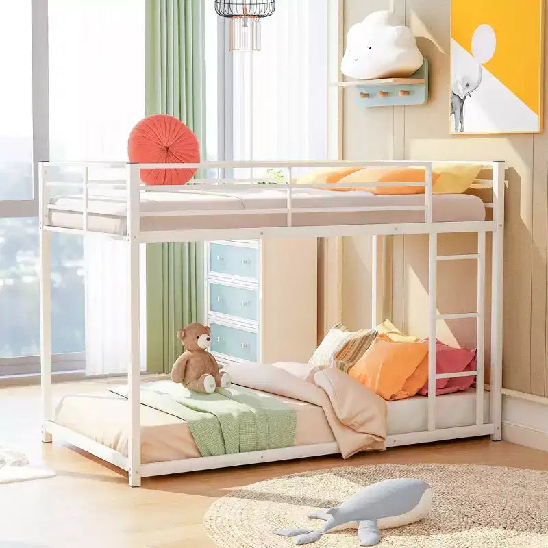 FAMYYT Twin Size Metal Bunk Bed?With Ladder, Safety Guaranteed, Easy Assembly