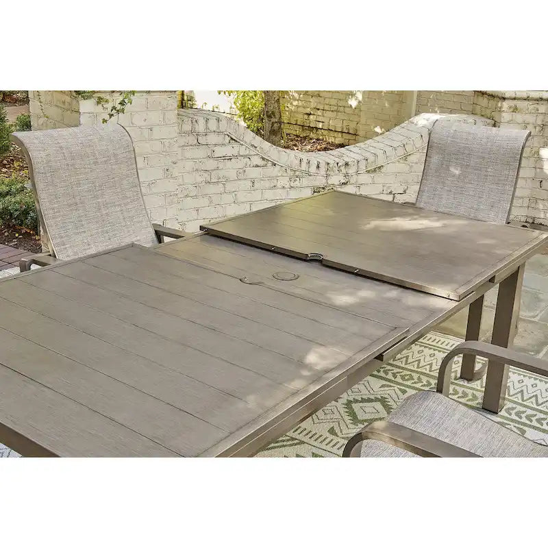 Ensemble repas d'extérieur 7 pièces Signature Design by Ashley Beach Front beige – 42 L x 94 P x 29,63 H