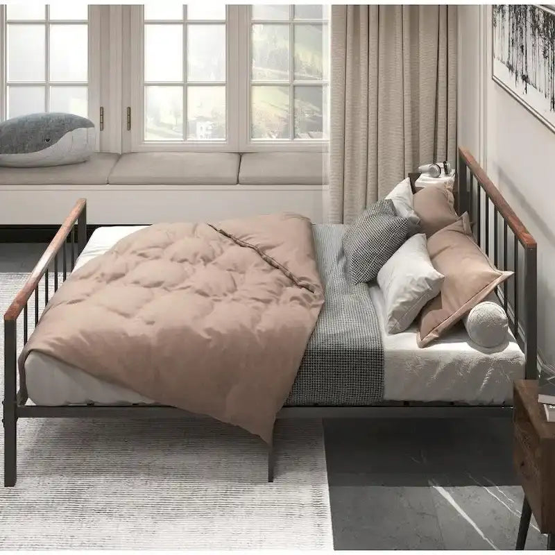 Cadre de lit plateforme Queen Size en métal noir avec tête de lit et pied de lit, construction robuste, pas besoin de sommier tapissier, Queen
