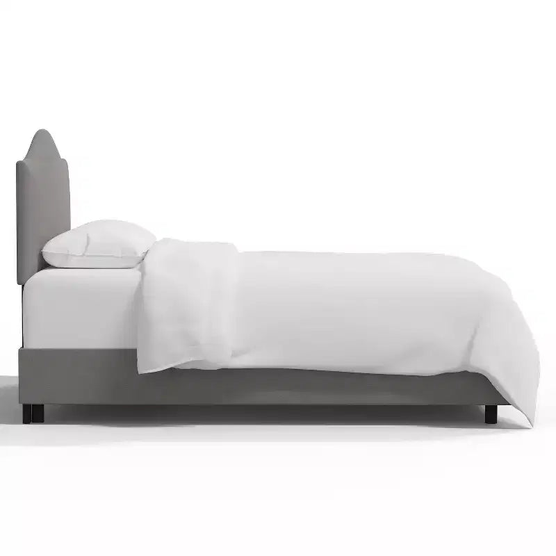 Skyline Furniture Curved Headboard Bed