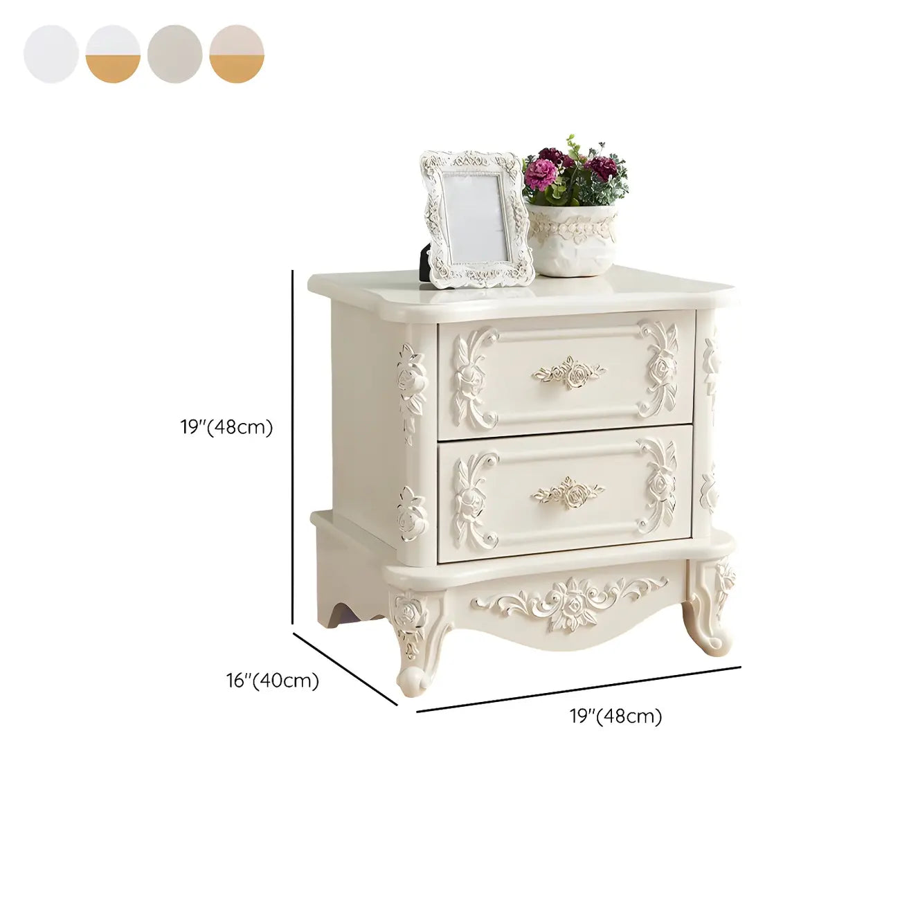 Table de chevet traditionnelle en bois blanc sculpté à 3 tiroirs