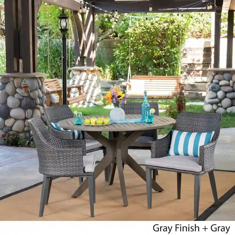 Ensemble de salle à manger rond 5 pièces en osier et bois avec coussins Ryan Outdoor de Christopher Knight Home