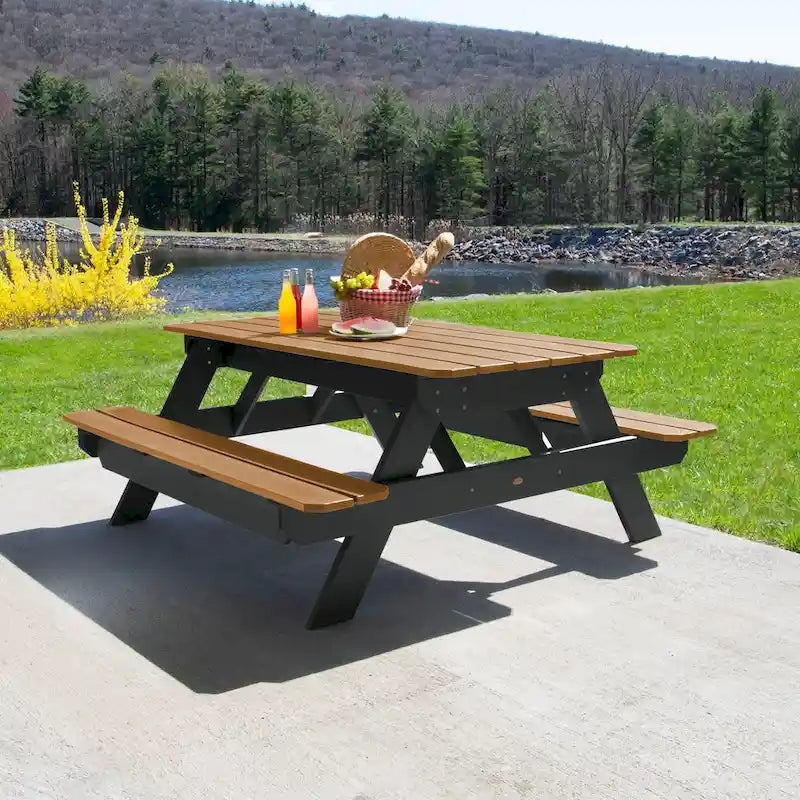 HIGHWOOD Eco-friendly Picnic Table