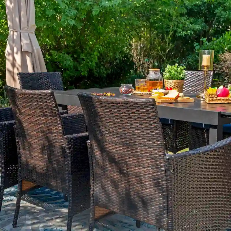 Ensemble de table à manger d'extérieur multi-pièces extensible en acier noir et rotin