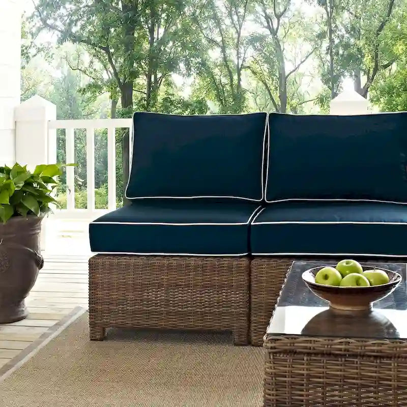 Ensemble de sièges d'extérieur 5 pièces en osier Bradenton de Crosley avec coussins bleu marine