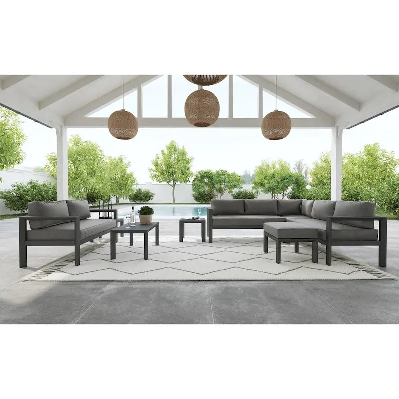 Grayton Gray Aluminum 5 Seat Sectional w/ Ottoman - 87 x 32 x 87