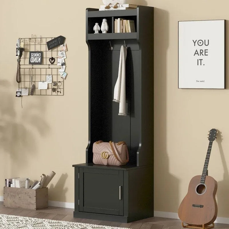 Porte-manteau minimaliste et fin avec meuble de rangement et 6 patères