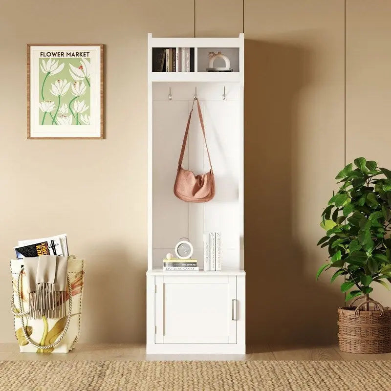 Porte-manteau minimaliste et fin avec meuble de rangement et 6 patères