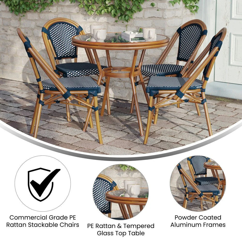 Ensemble bistrot commercial intérieur/extérieur avec table et quatre chaises